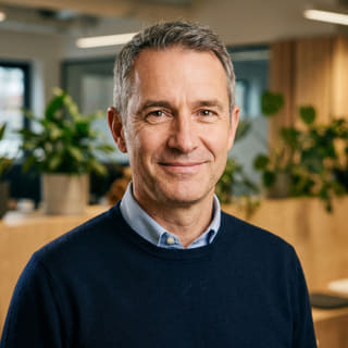 James Mitchell, CEO di Mahkota Nilaipurna